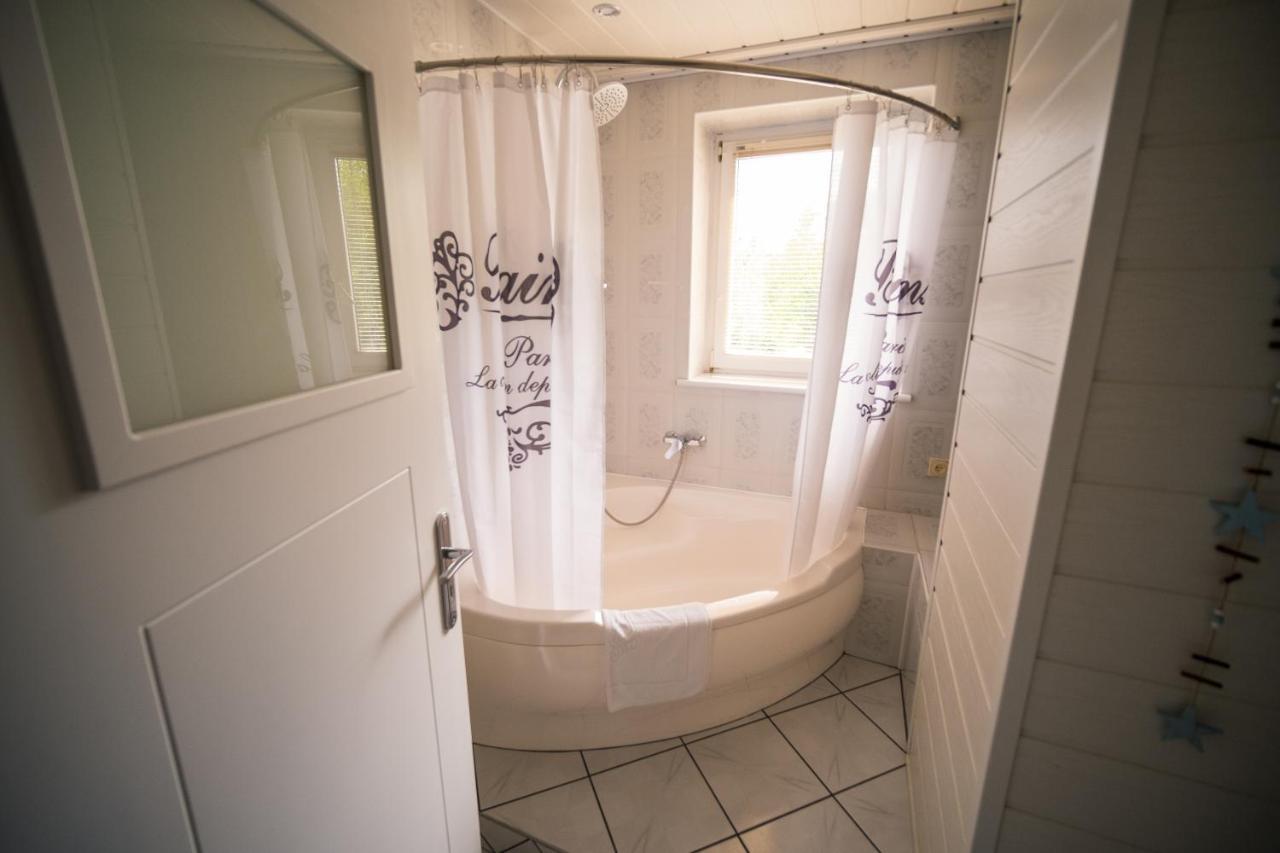 Dom Na Wzgorzu Z Widokiem Na Jezioro Z Balia I Sauna Lipnica  Esterno foto